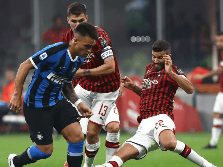 霍芬海姆攻防兼备，力压对手取胜