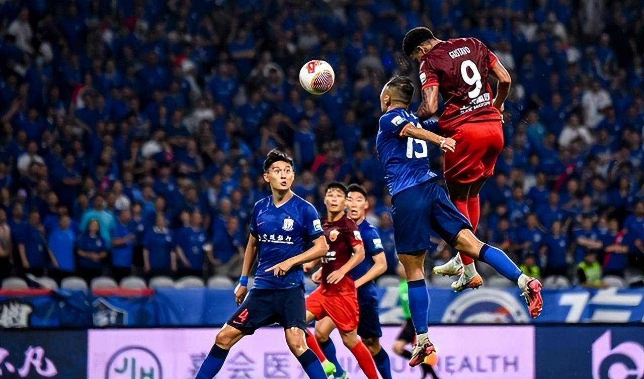 恒大队即将对决申花，球员状态火热