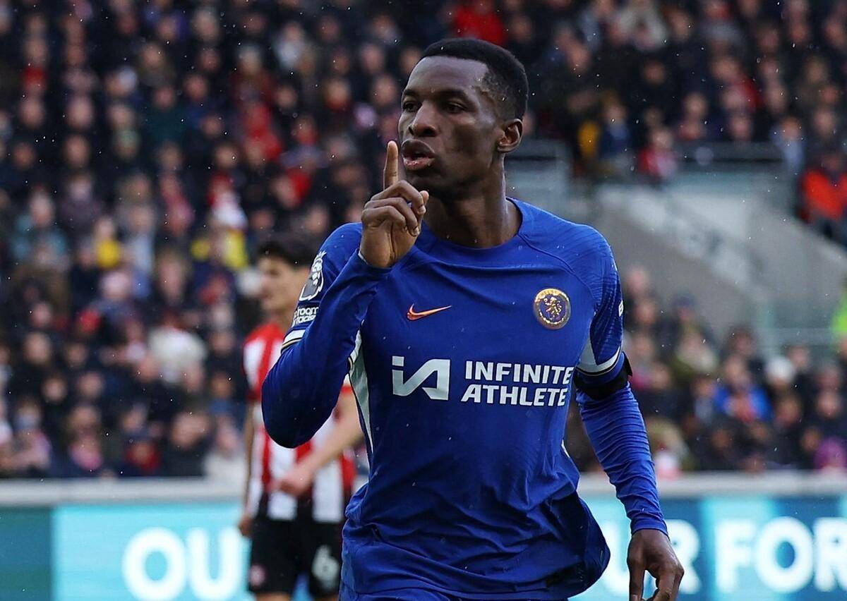 切尔西解雇主教练，新帅上任迎新挑战