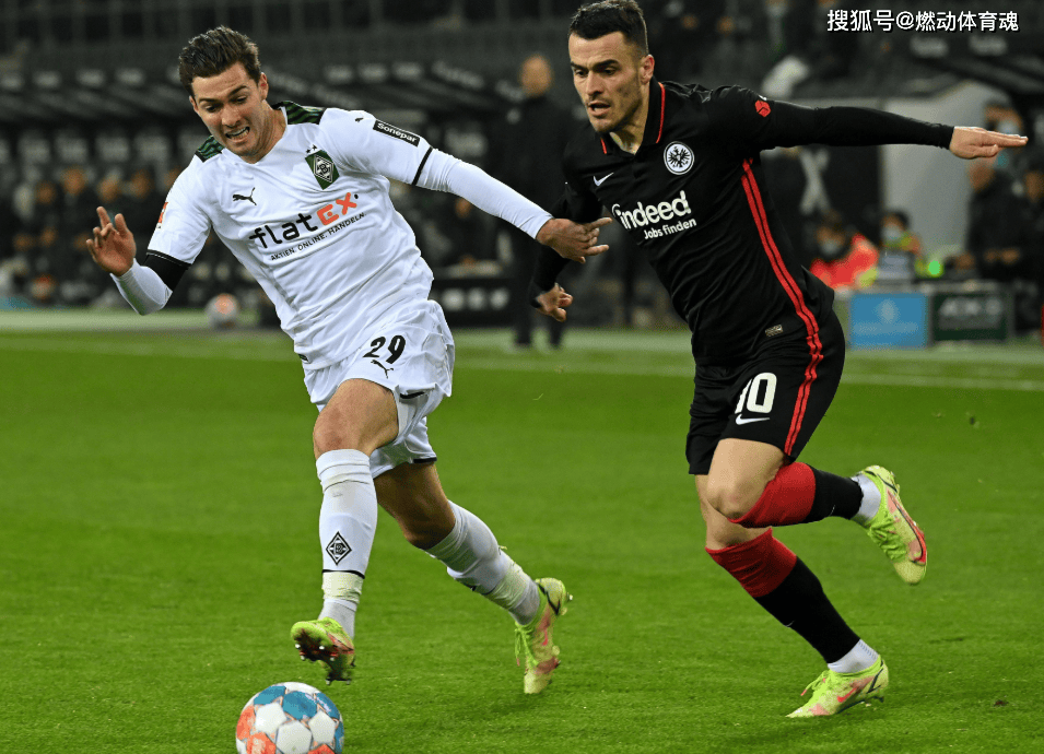 门兴格拉德巴赫队在比赛中取得重要胜利