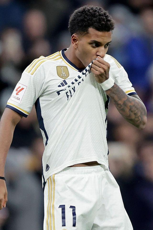 皇马客场大胜格拉纳达,取得五连胜 皇马客场大胜格拉纳达,取得五连胜