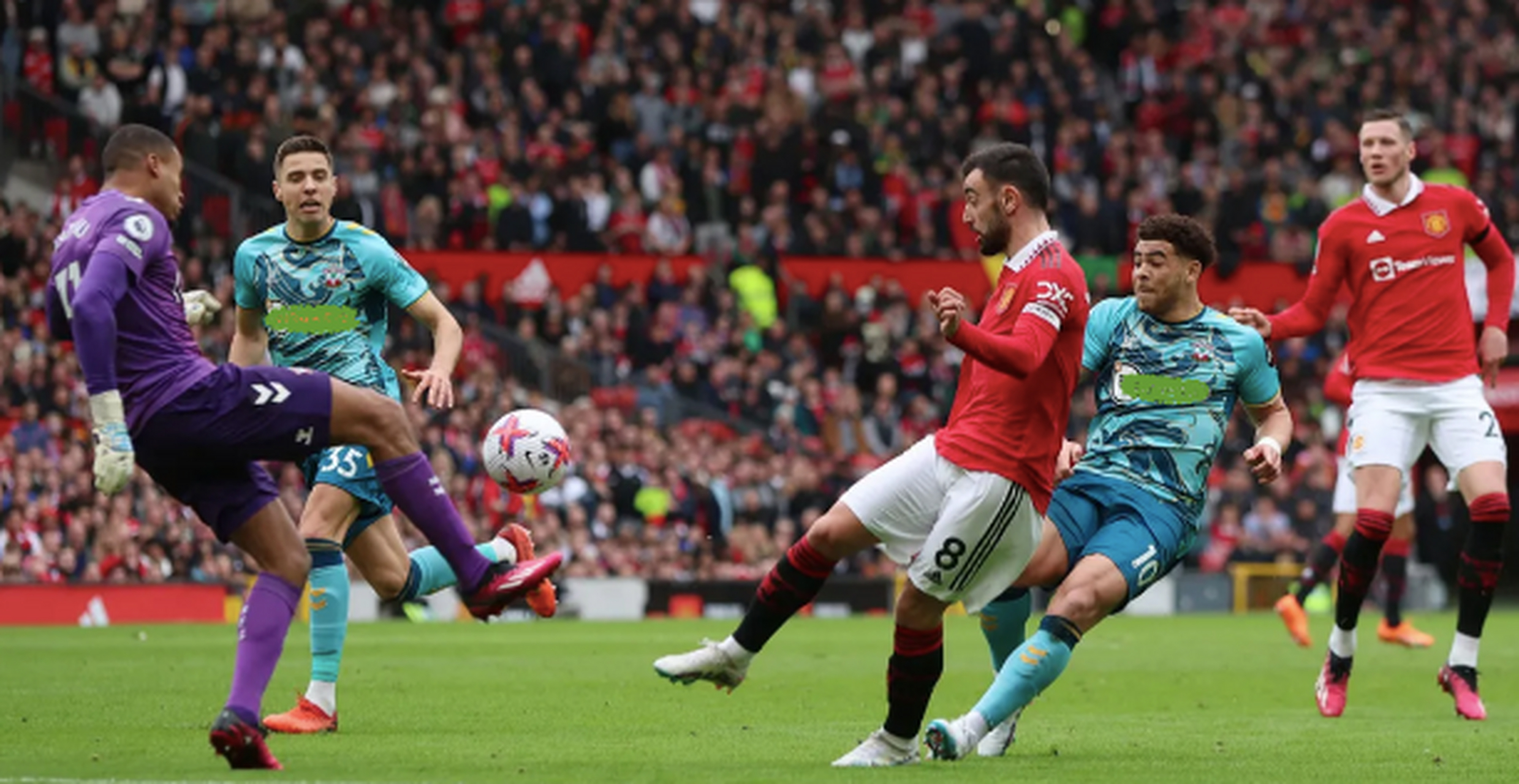 包含曼联客场大胜，前四席位争夺局势不明朗的词条