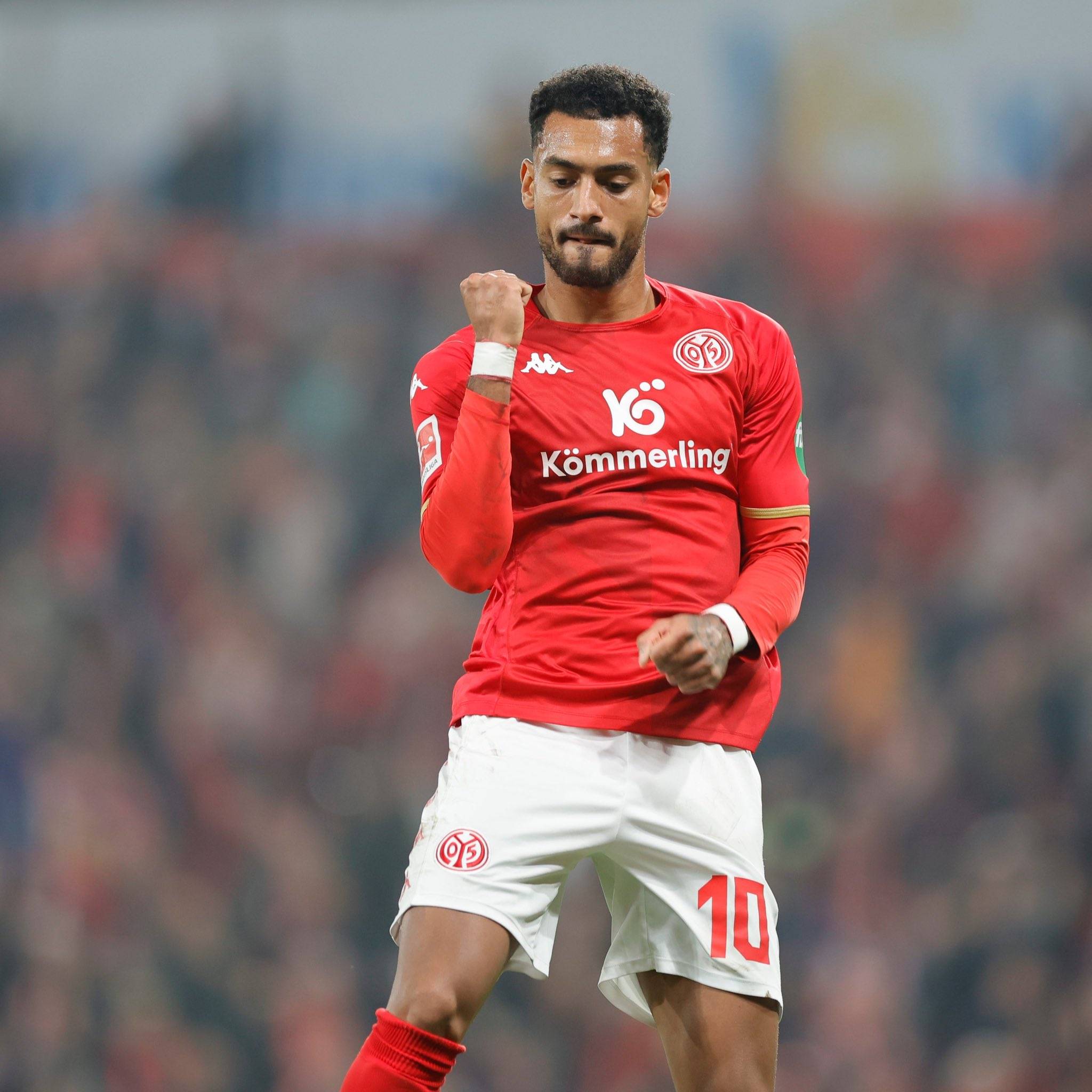 门兴格拉德巴赫遭遇连败，降至中游位置的简单介绍