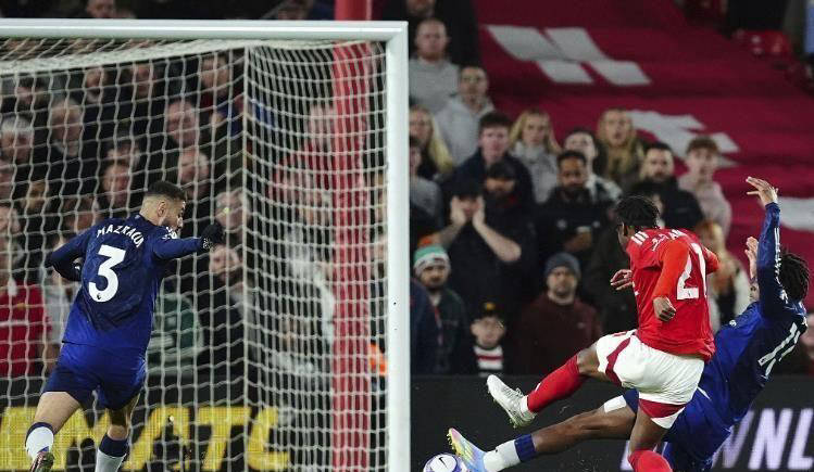 曼联连败不止,英超联赛前景堪忧 曼联连败不止,英超联赛前景堪忧