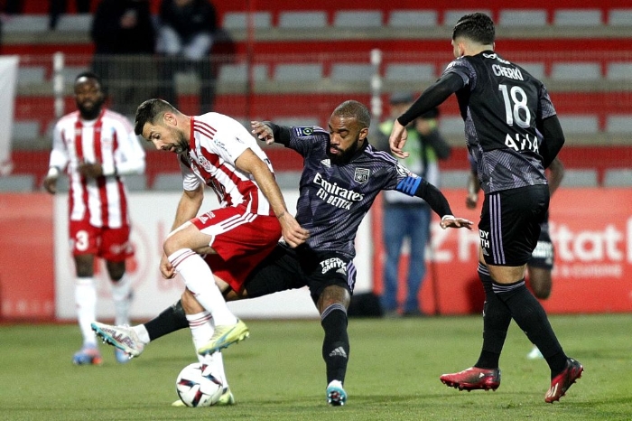 包含里昂稳定发挥,客场取胜积分榜上升的词条 包含里昂稳定发挥,客场取胜积分榜上升的词条