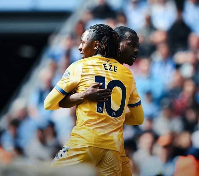 曼城主场失利，瓜迪奥拉球队走下神坛