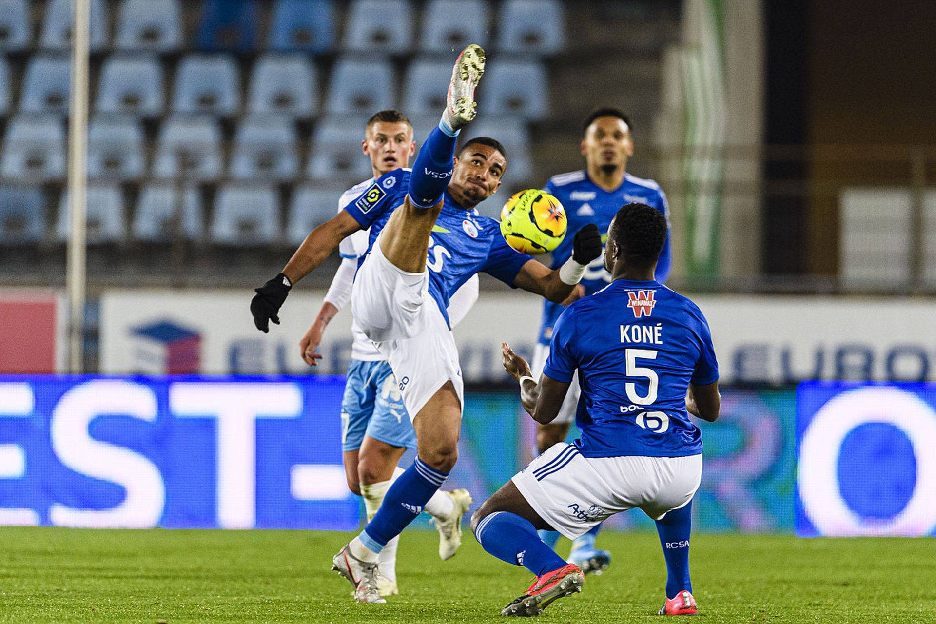 包含狼队客场输球,降级形势日益严峻的词条 包含狼队客场输球,降级形势日益严峻的词条