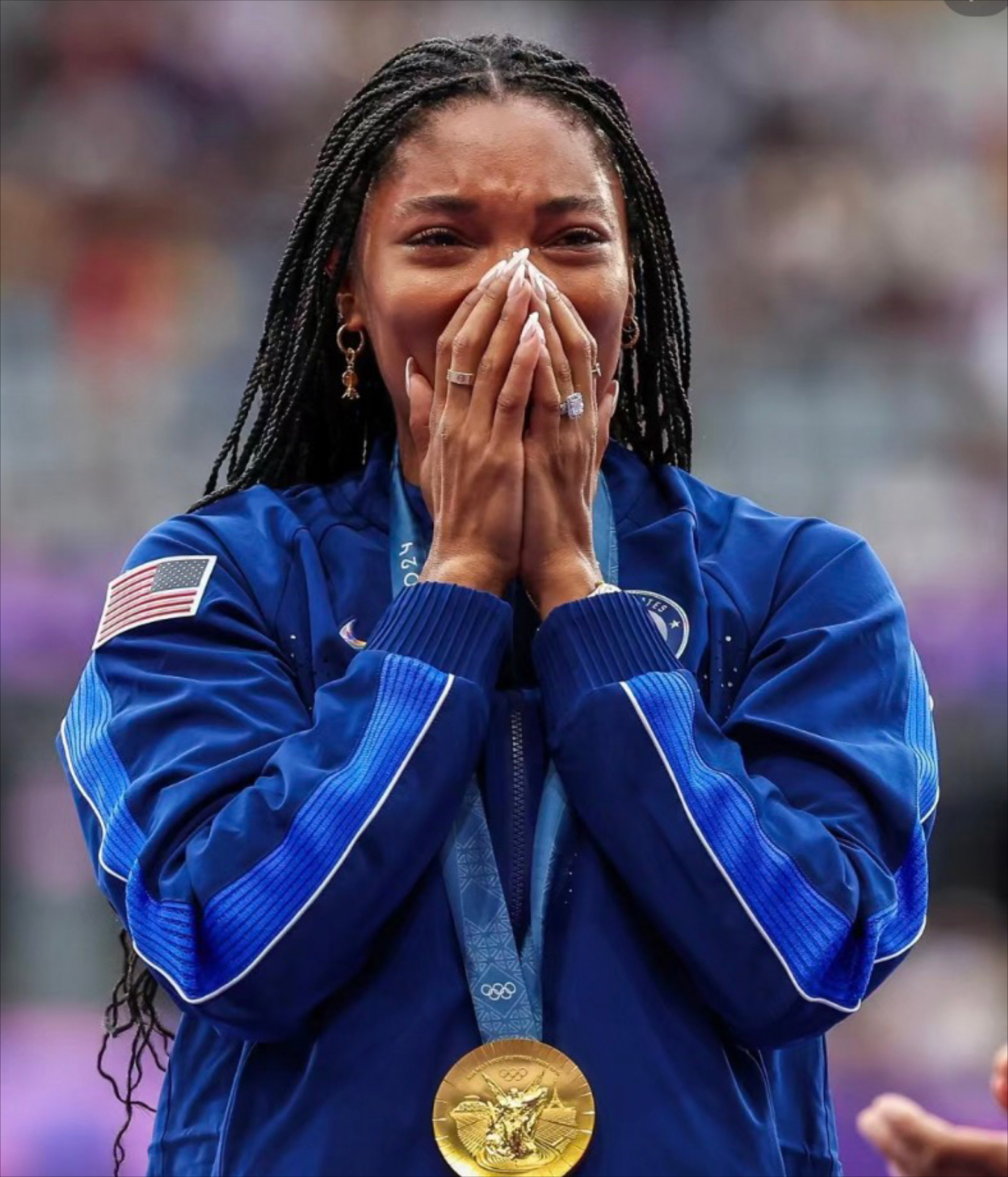 游泳比赛巴西女选手勇夺金牌 游泳比赛巴西女选手勇夺金牌