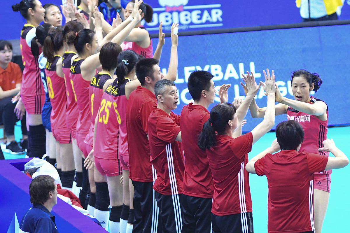 接力接力!中国队员们携手同心,争取荣耀!的简单介绍 接力接力!中国队员们携手同心,争取荣耀!的简单介绍