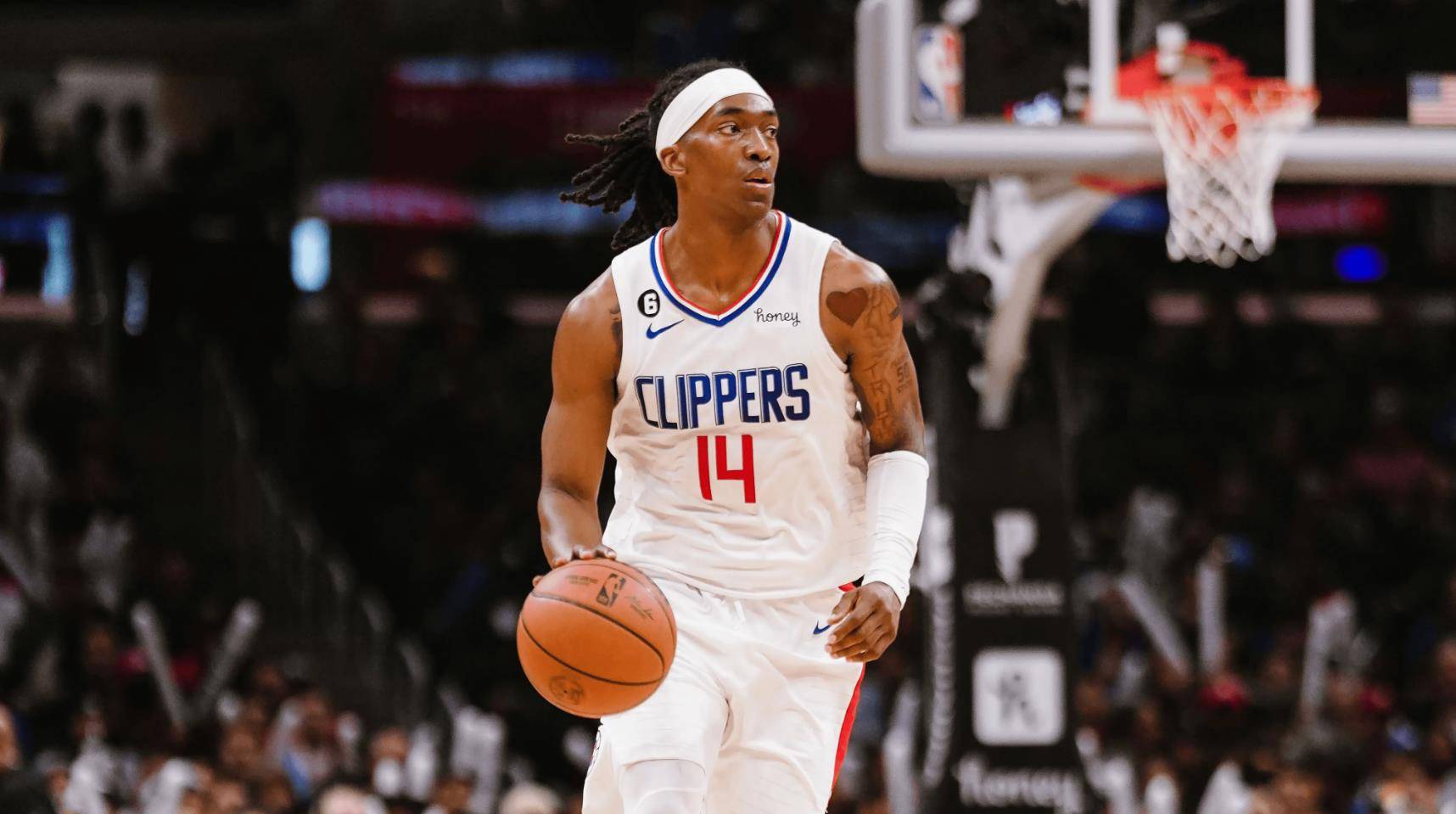 关于恶性拼抢!快船队一员新星被裁判驱逐出场,火箭取胜的信息 关于恶性拼抢!快船队一员新星被裁判驱逐出场,火箭取胜的信息