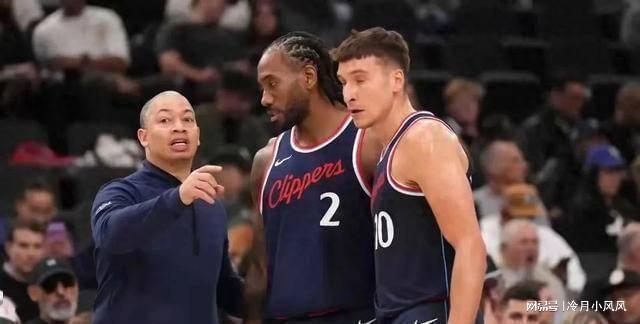 关于恶性拼抢!快船队一员新星被裁判驱逐出场,火箭取胜的信息 关于恶性拼抢!快船队一员新星被裁判驱逐出场,火箭取胜的信息