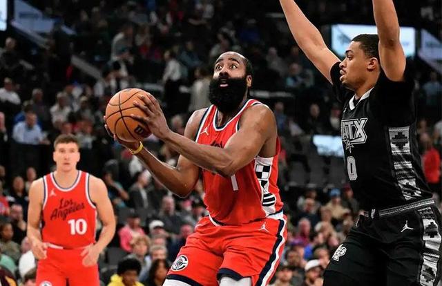 火箭狂胜马刺!哈登分率队豪取胜利大胜的简单介绍 火箭狂胜马刺!哈登分率队豪取胜利大胜的简单介绍