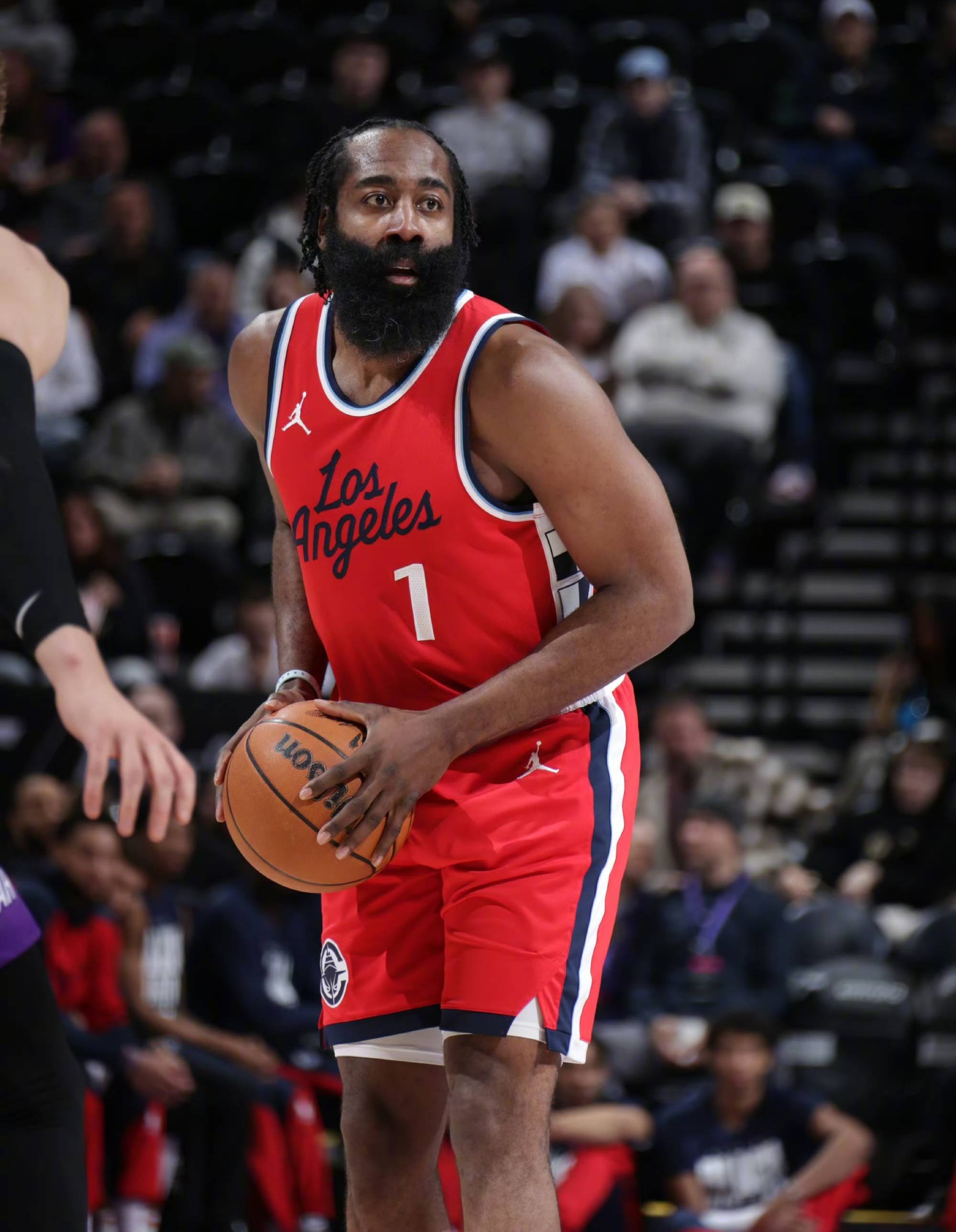 火箭狂胜马刺!哈登分率队豪取胜利大胜的简单介绍 火箭狂胜马刺!哈登分率队豪取胜利大胜的简单介绍