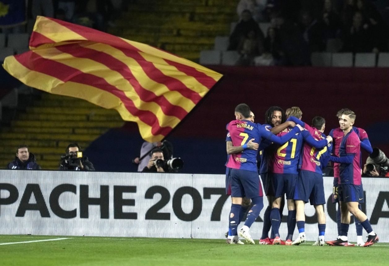 曼联客场险胜斯托克城,取得重要三分 曼联客场险胜斯托克城,取得重要三分