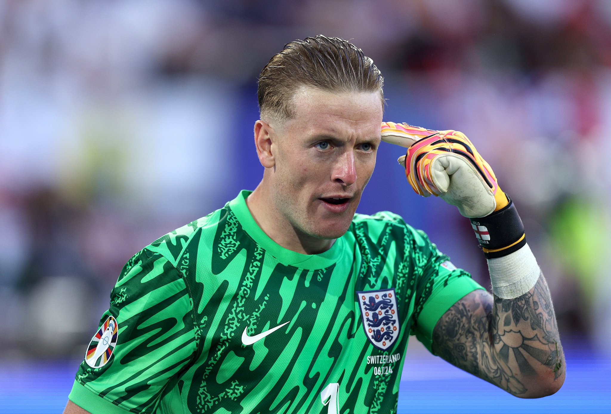 关于英格兰队门神皮克福德抢救关键的信息 关于英格兰队门神皮克福德抢救关键的信息