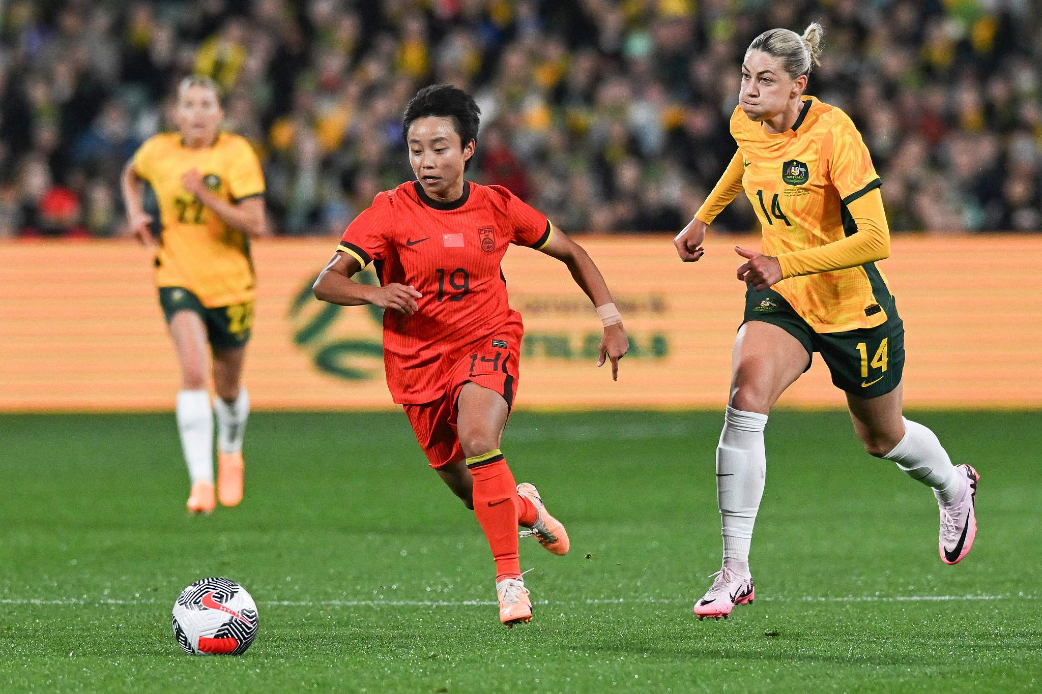 关于女足国家队赛场火爆，精彩表现引关注的信息