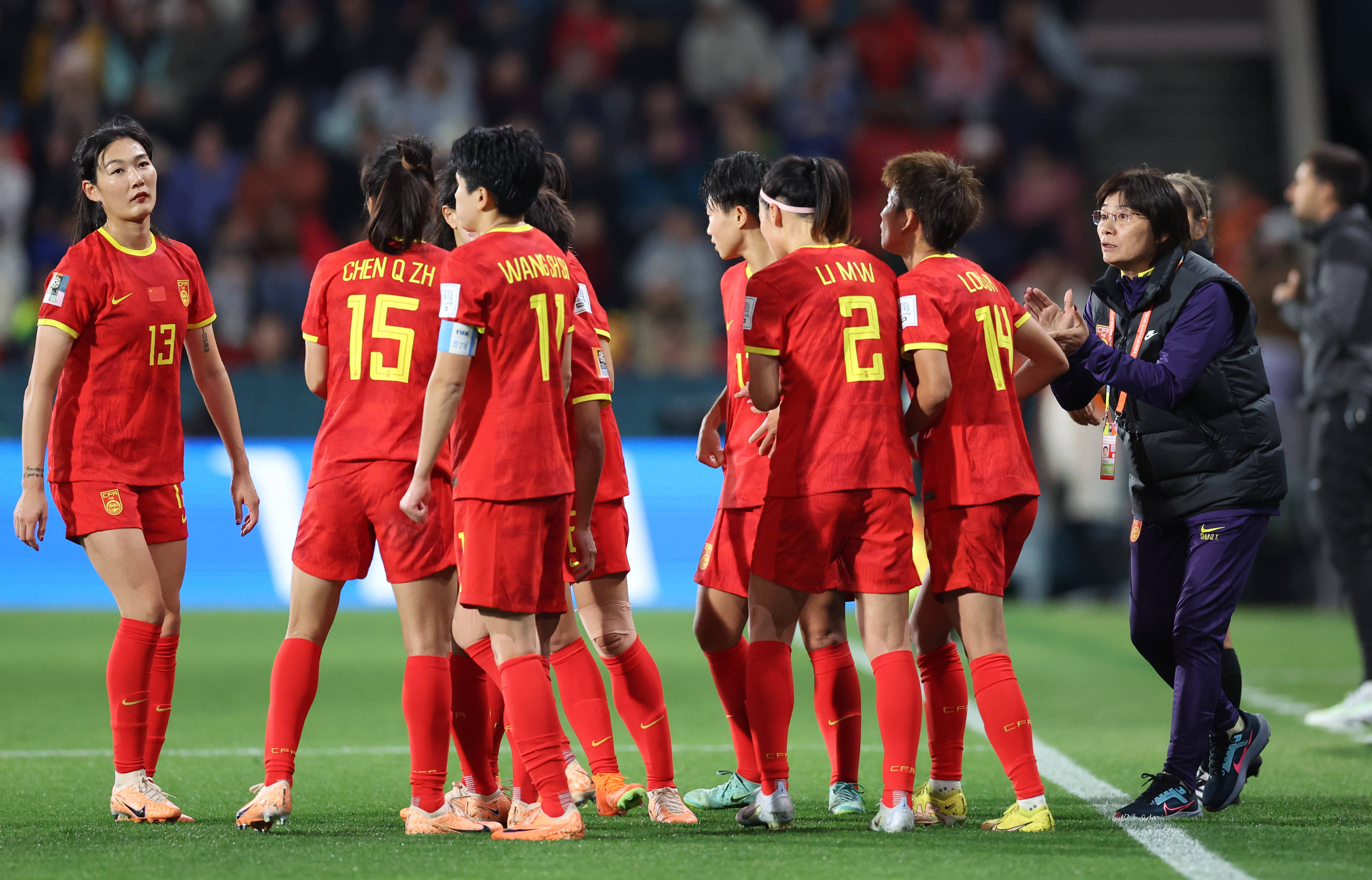 关于女足国家队赛场火爆，精彩表现引关注的信息