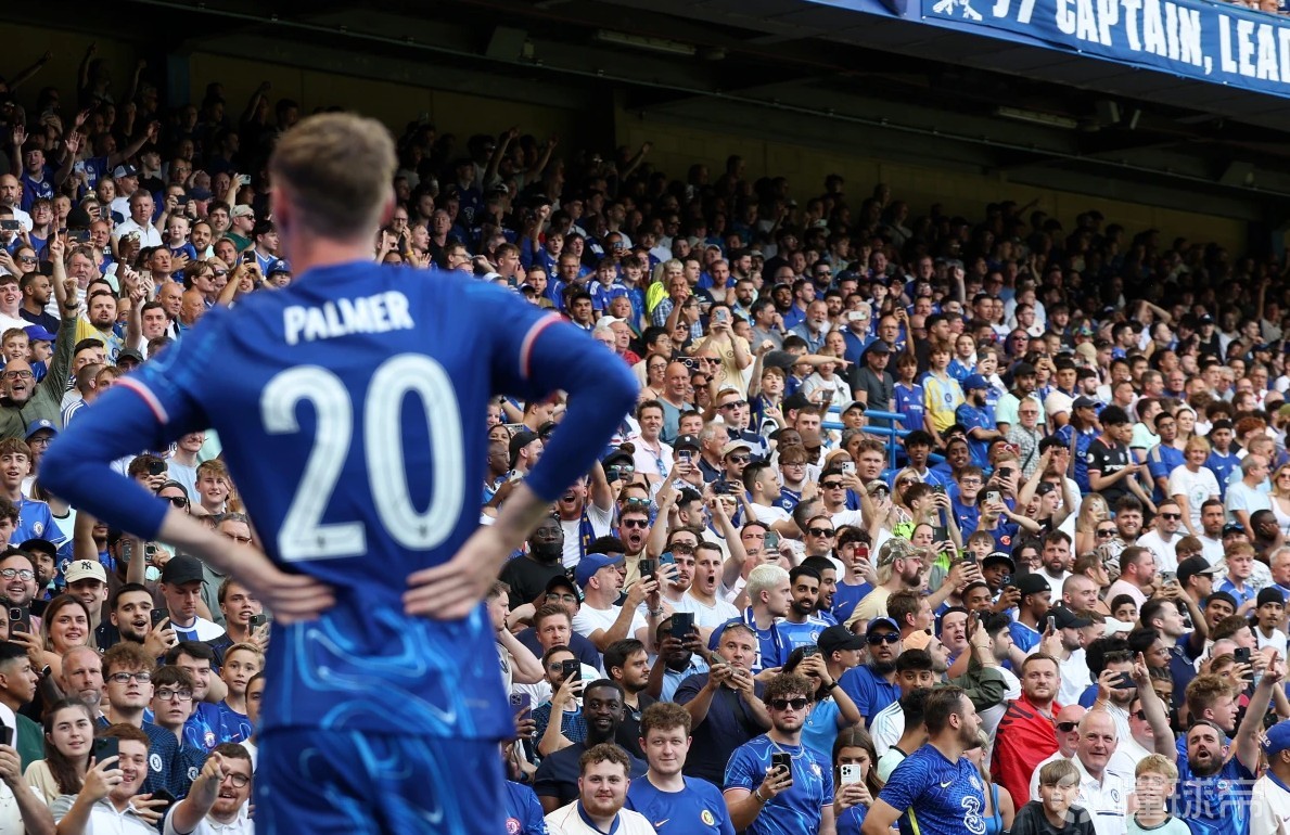 切尔西新援入主力出场，助球队连胜的简单介绍