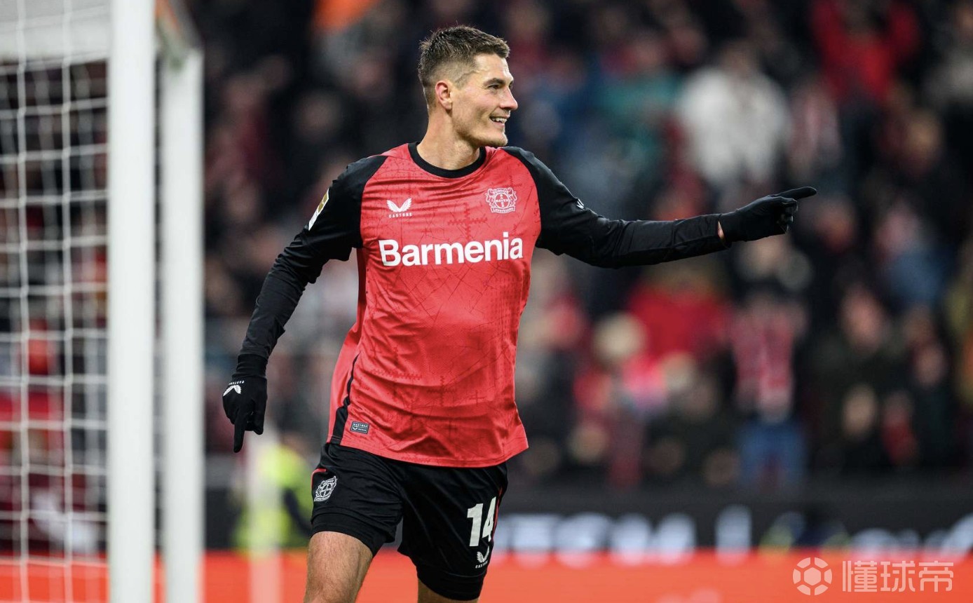 包含勒沃库森豪取连胜竞争力增强积分领先的词条