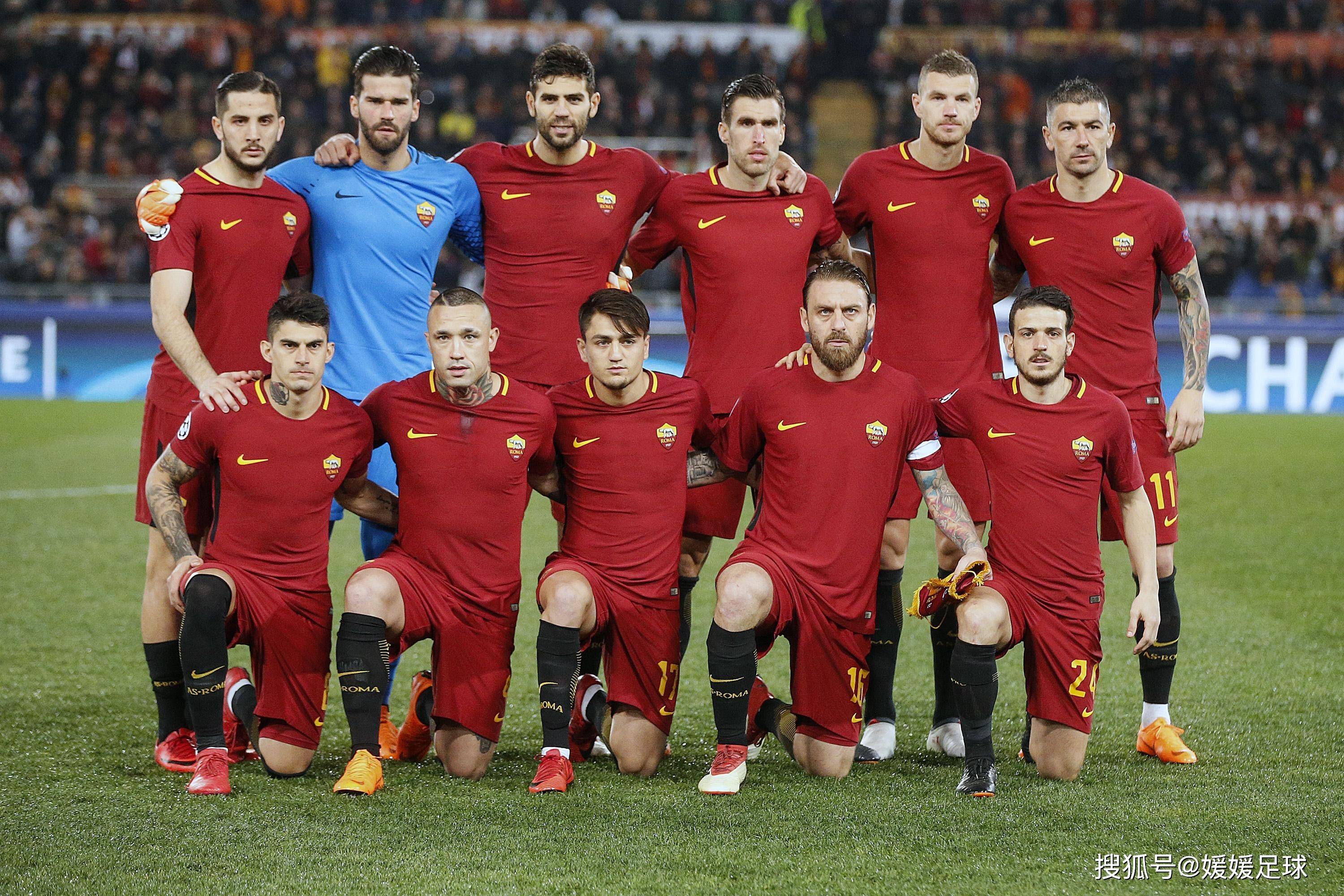 足球比赛举办：球队奋力拼搏争一胜