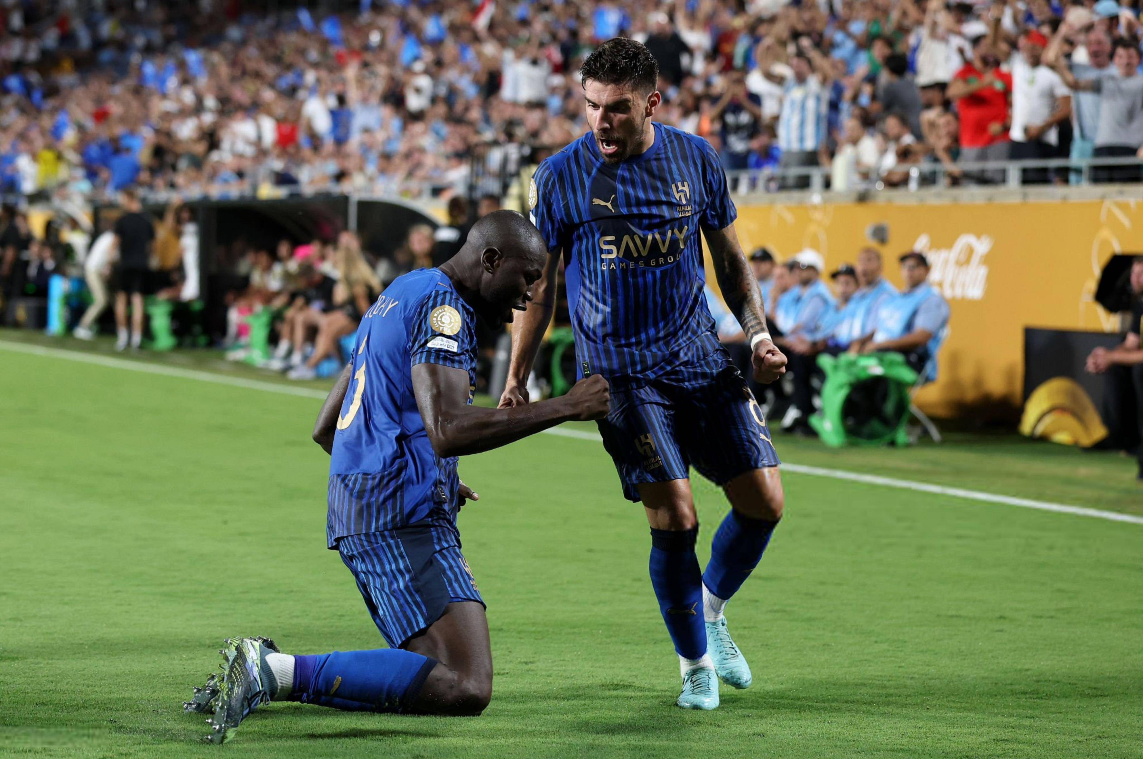 曼城外援接连进球，助球队取得连胜