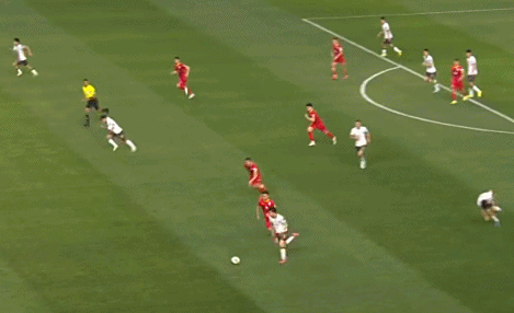 当球员们在比赛中爆发各自最强的实力的简单介绍