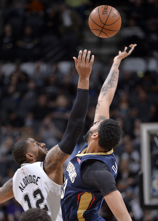 爵士擒鹈鹕,取得四连胜 爵士擒鹈鹕,取得四连胜