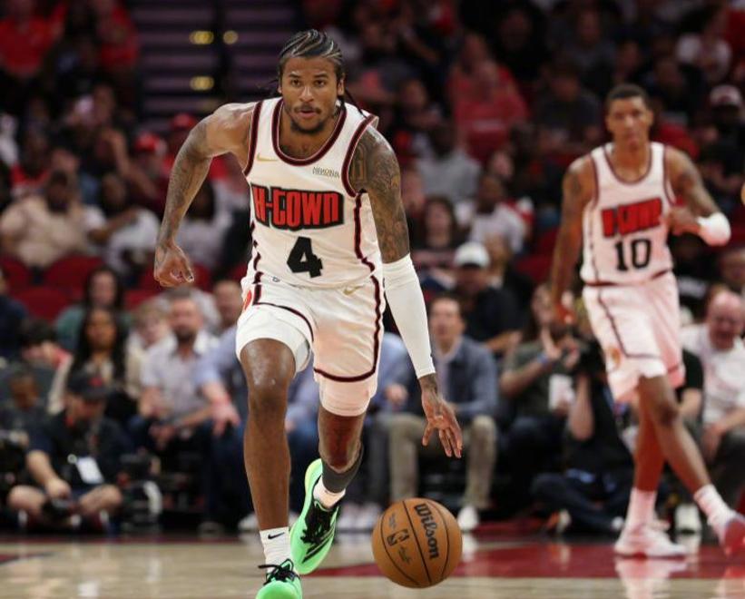 太阳客场击败火箭，取得四连胜