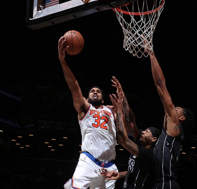 尼克斯逆转篮网,拉文独得30分的简单介绍 尼克斯逆转篮网,拉文独得30分的简单介绍